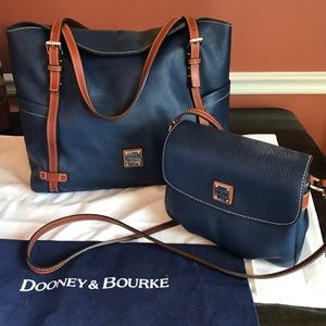 Dooney Ocean pebbled leather set